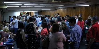 Se realizó en la FHyCS el tradicional brindis de fin de año Se realizó en la FHyCS el tradicional brindis de fin de año