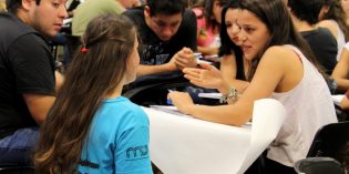 Acompañamiento de los Tutores Pares y apoyo a la acciones en Defensa de la Educación Pública Acompañamiento de los Tutores Pares y apoyo a la acciones en Defensa de la Educación Pública