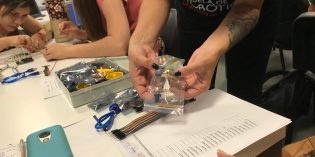 El profesorado en Ciencias Económicas de la FHyCS recibió un kit de robótica educativa El profesorado en Ciencias Económicas de la FHyCS recibió un kit de robótica educativa