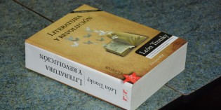 Presentaron la edición en español de “Literatura y Revolución” de Trotsky
