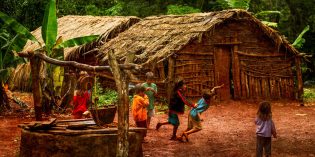 La FHyCS se suma a iniciativa del Voluntariado Pediátrico de juntar donaciones para aldea mbya de Iguazú